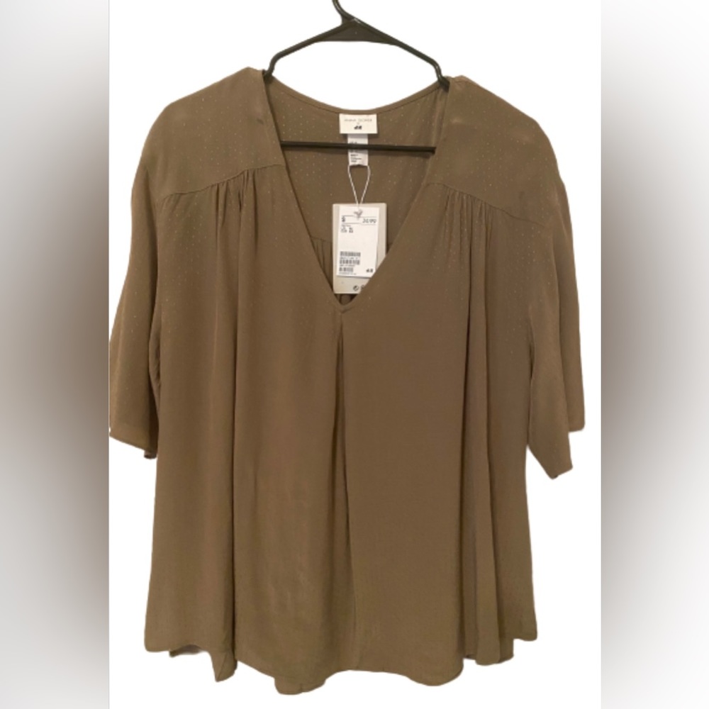 H&M Short Sleeve Blouse- Size 14